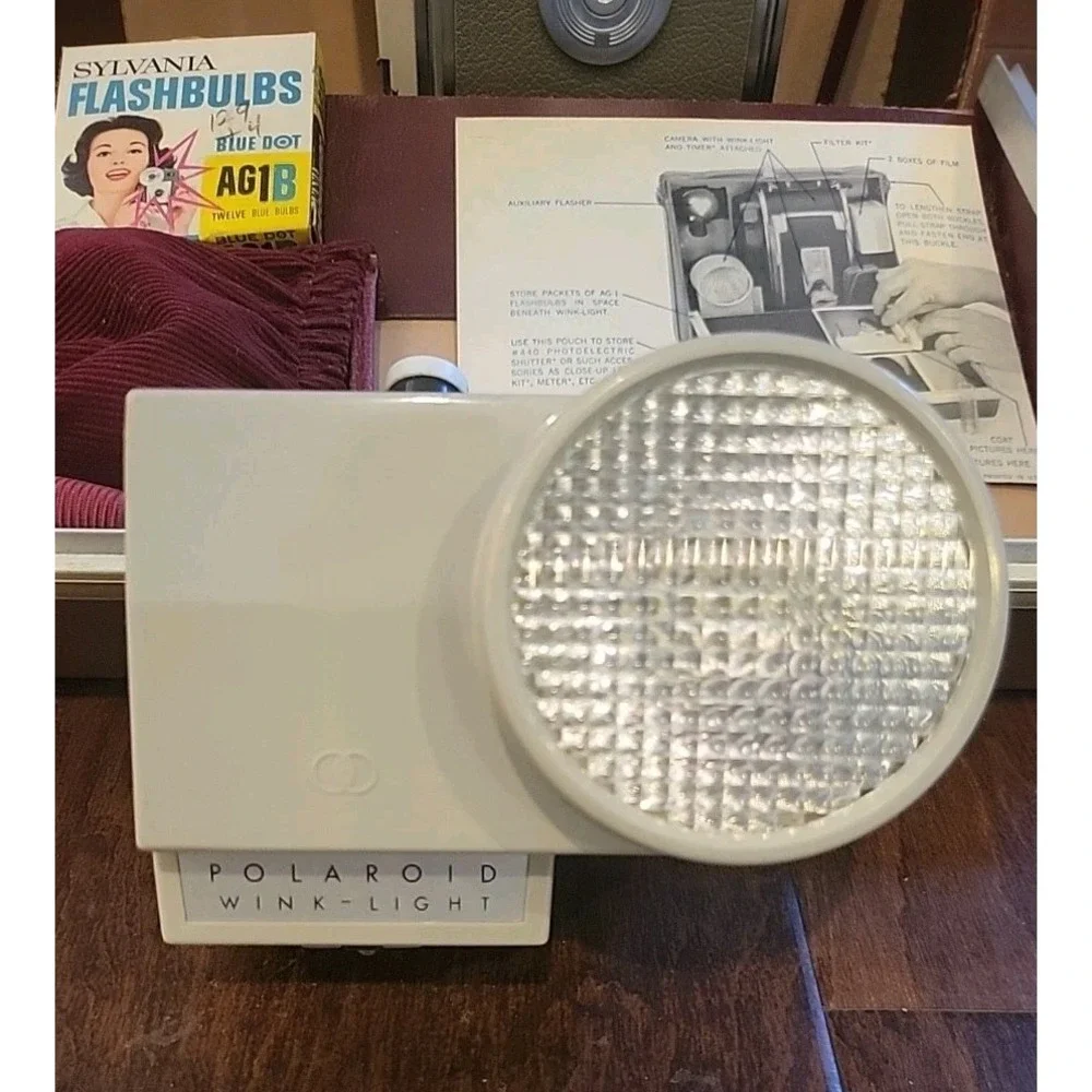 Vintage Polaroid Electric Eye 850 Land Camera Leather Case With Contents‎ Bulb